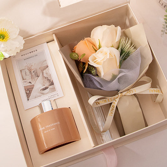 18.2*8.2*4.2inch 1pc Pampering Present Sets for Women with Translucent Present Box, Aromatherapy, Aromatherapy Card, Soap Flower Aromatherapy Kits